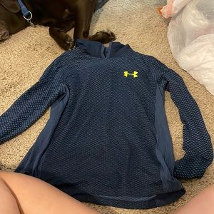 under armor, running shirt with hood, dry fit
